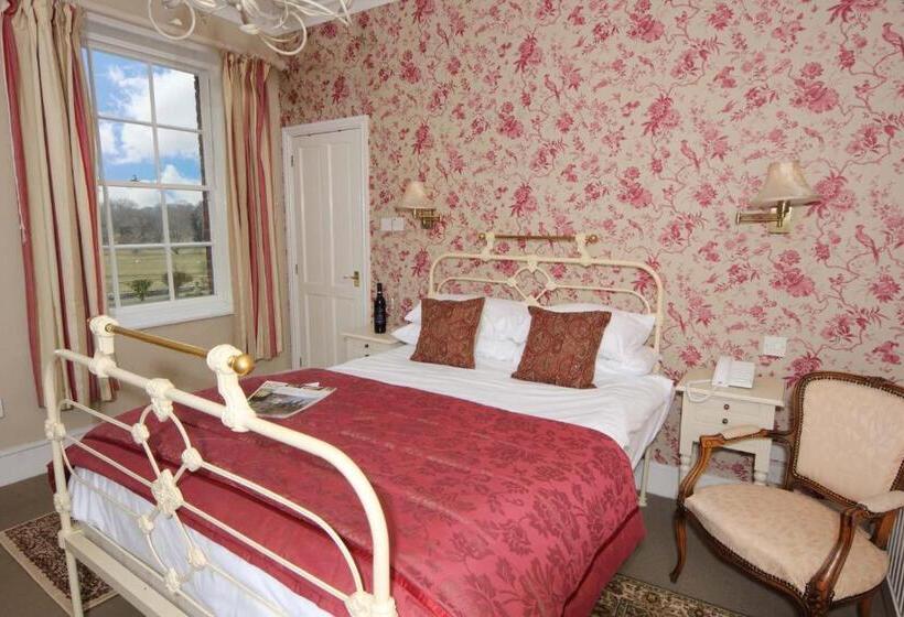 חדר סטנדרט, Sweeney Hall