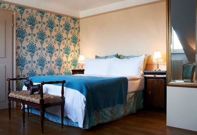 اتاق لوکس, Townhouse Boutique