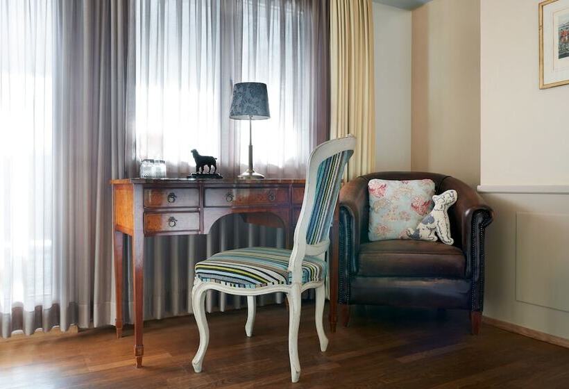 اتاق لوکس, Townhouse Boutique