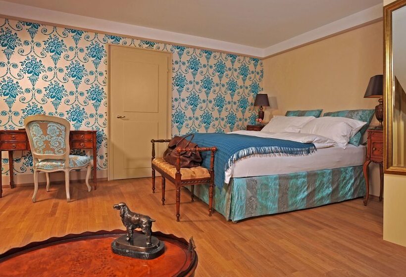 اتاق لوکس, Townhouse Boutique