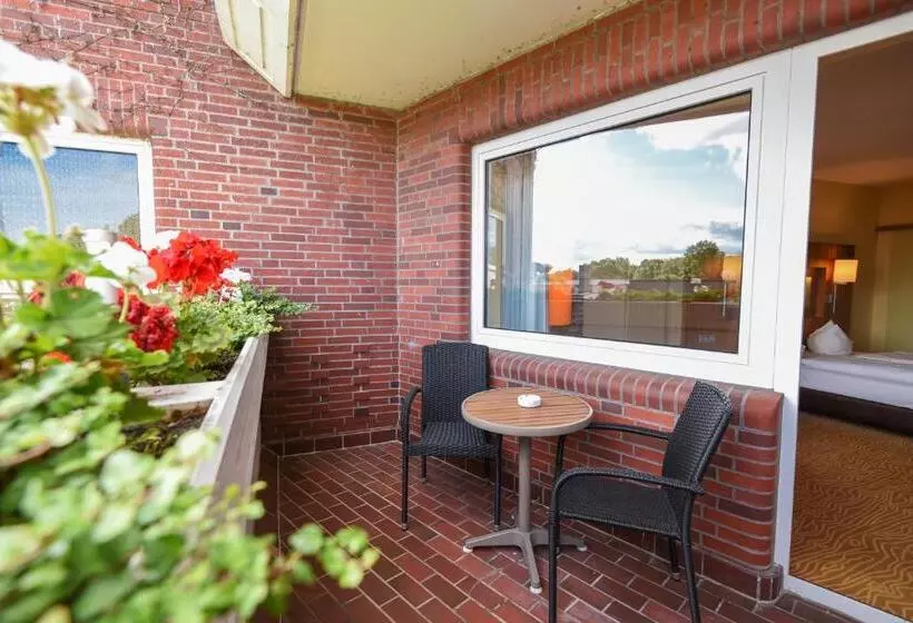 Comfort room with balcony, Upstalsboom Vareldangast