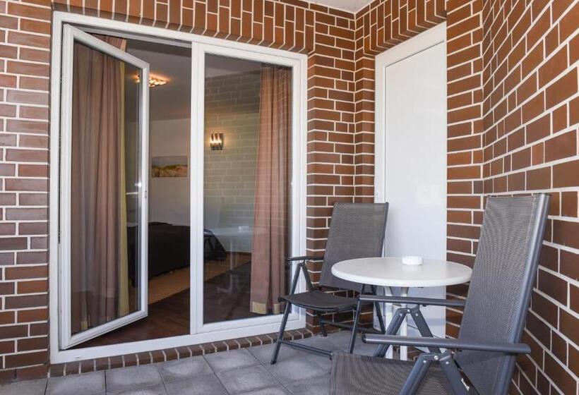 חדר סטנדרט עם מרפסת, Upstalsboom Vareldangast