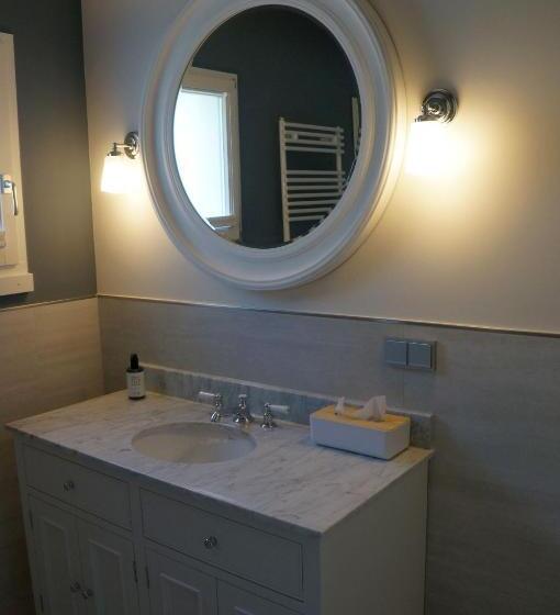 جناح, Waldhaus Prieros