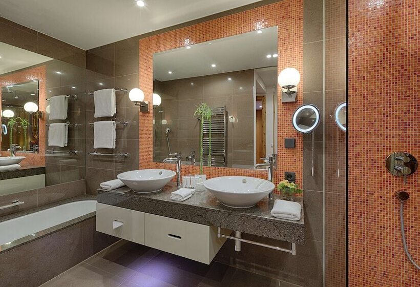 패밀리 스위트, Kempinski Hotel Das Tirol