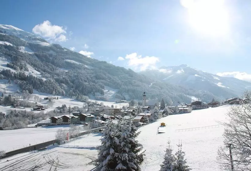 デラックスジュニアスイート, Kempinski Hotel Das Tirol