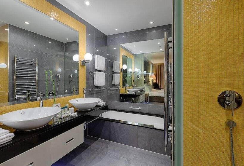 套房, Kempinski Hotel Das Tirol