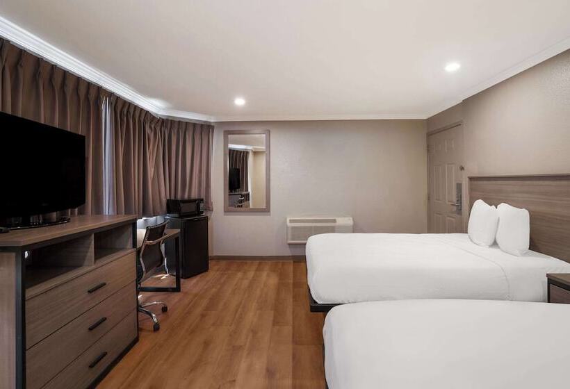 スイート, Econo Lodge