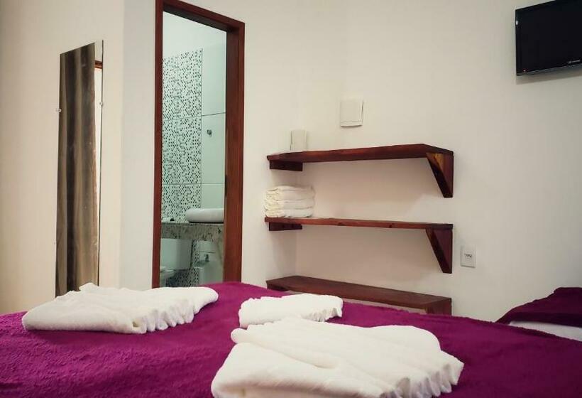 غرفة قياسية ثلاثية, Pousada Mar&isa 1