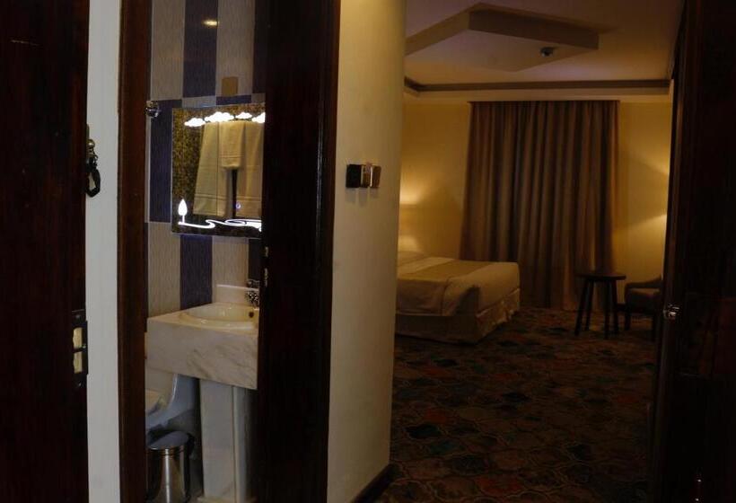 Номер Superior Кровать Кинг, Central Park Hotel Bisha