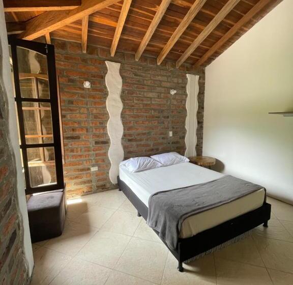 غرفة قياسية مع حمام خارجي, Finca Hotel Tierra Verde