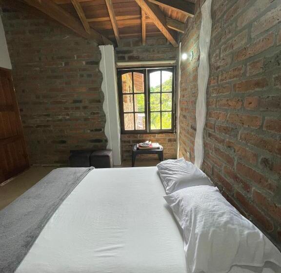 غرفة قياسية مع حمام خارجي, Finca Hotel Tierra Verde