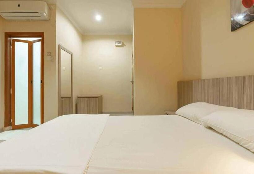 标准间, Queen Inn Batam Redpartner