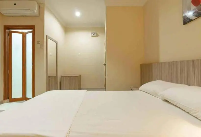 スタンダードルーム, Queen Inn Batam Redpartner