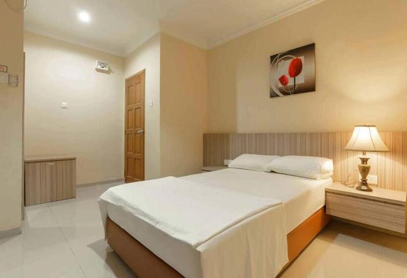 Номер Стандарт, Queen Inn Batam Redpartner