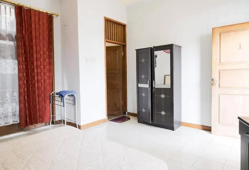 اتاق اکونومی, Rumah Pahoman Syariah Mitra Reddoorz