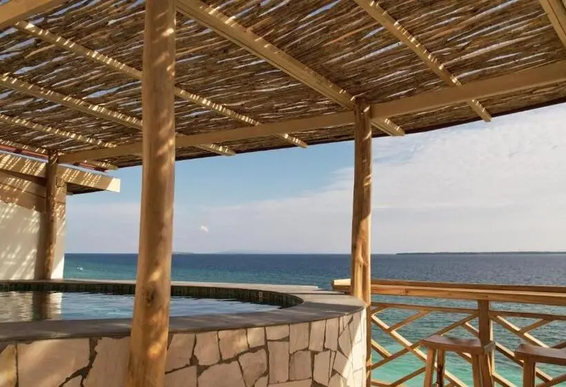 ビラホテル１ベッドルーム, Akasha Beach Club