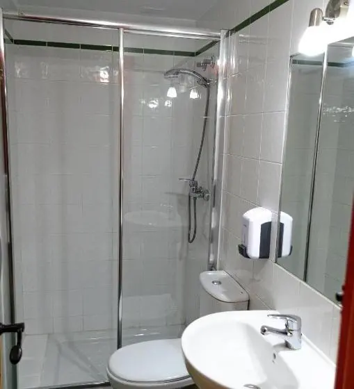 ファミリールーム, Albergue El Pajar De Agés   Exclusivo Para Peregrinos   Exclusive For Pilgrims