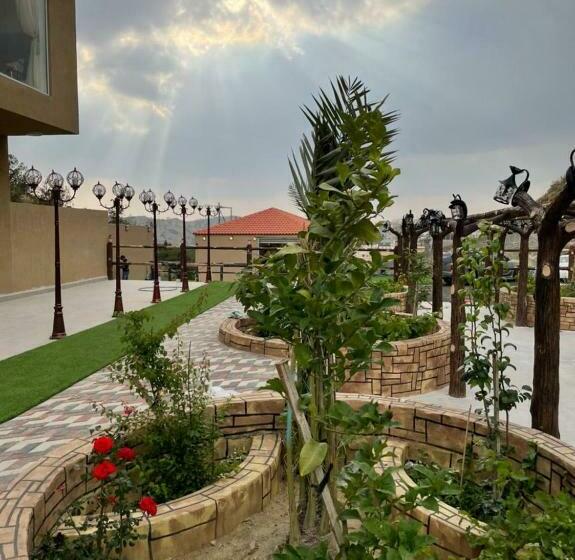 스탠다드 스튜디오 정원 전망, Revera Resort