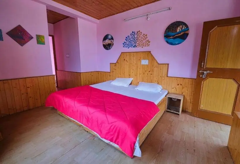 Deluxe-huone, Voyageur Nest