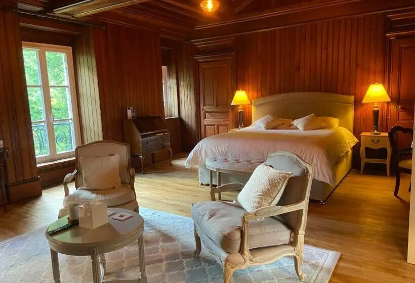 デラックスルーム, Château De Corcelle Chambres Et Table D Hôtes