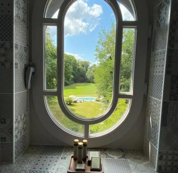 ファミリールーム, Château De Corcelle Chambres Et Table D Hôtes