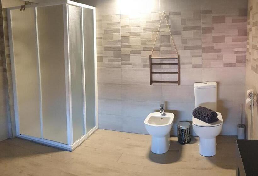 חדר משפחתי נוף לגינה, La Tana Dei Corgi