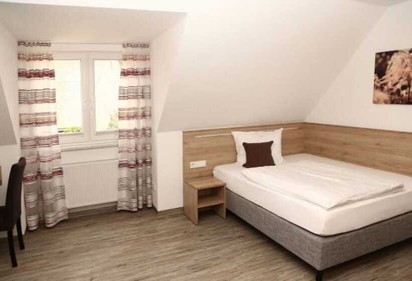 Quarto Estandar, Gasthaus Zur Linde
