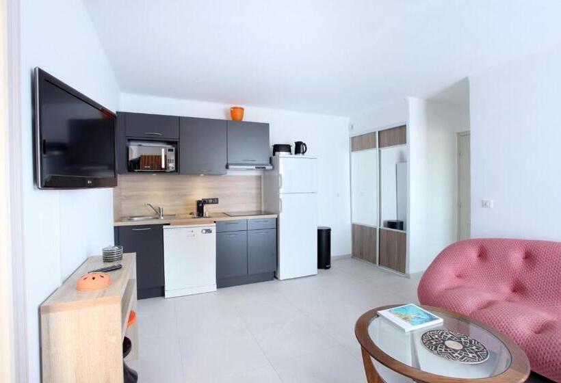 Апартаменты 1 Спальня с Террасой, Residence Punta Serena