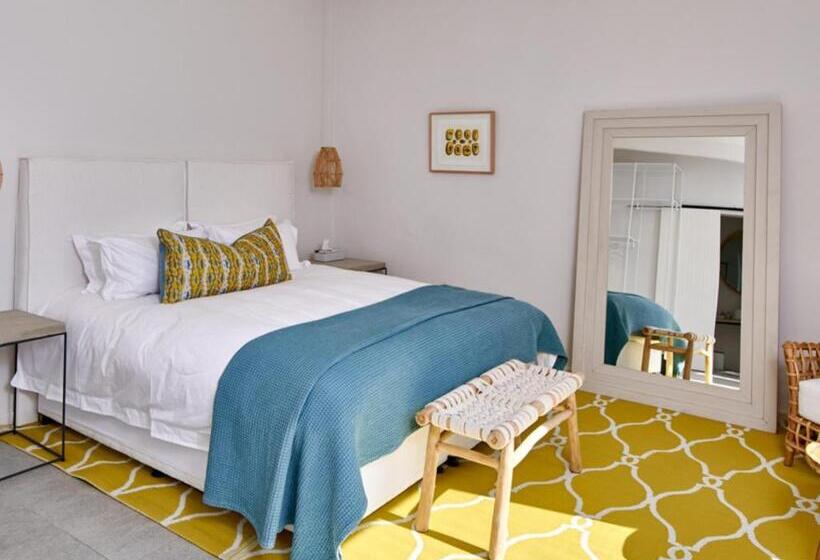 جناح سوبيريور, White Light The Rooms   Adults Only