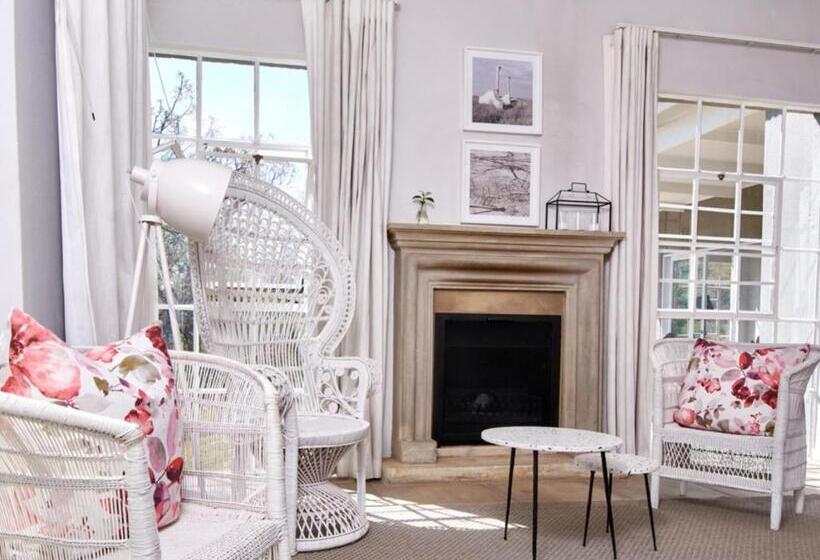 غرفة ديلوكس سرير كينج, White Light The Rooms   Adults Only