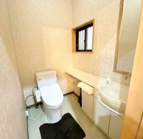 מיטה בחדר משותף, Upper Hotel Ryogoku