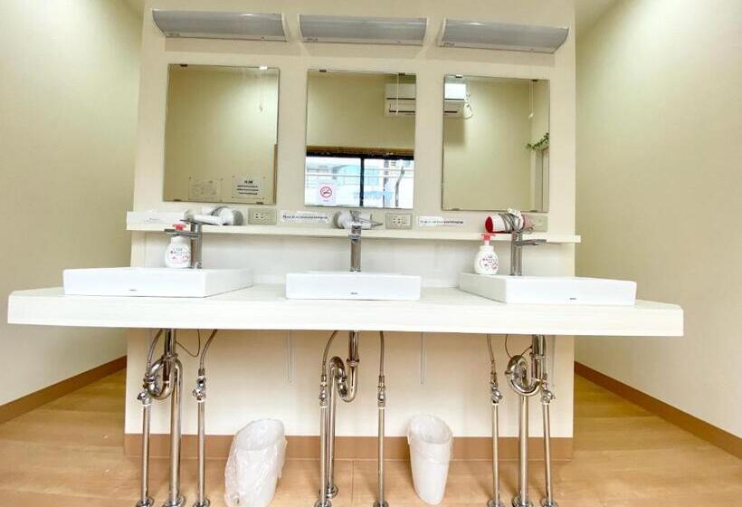 מיטה בחדר משותף, Upper Hotel Ryogoku