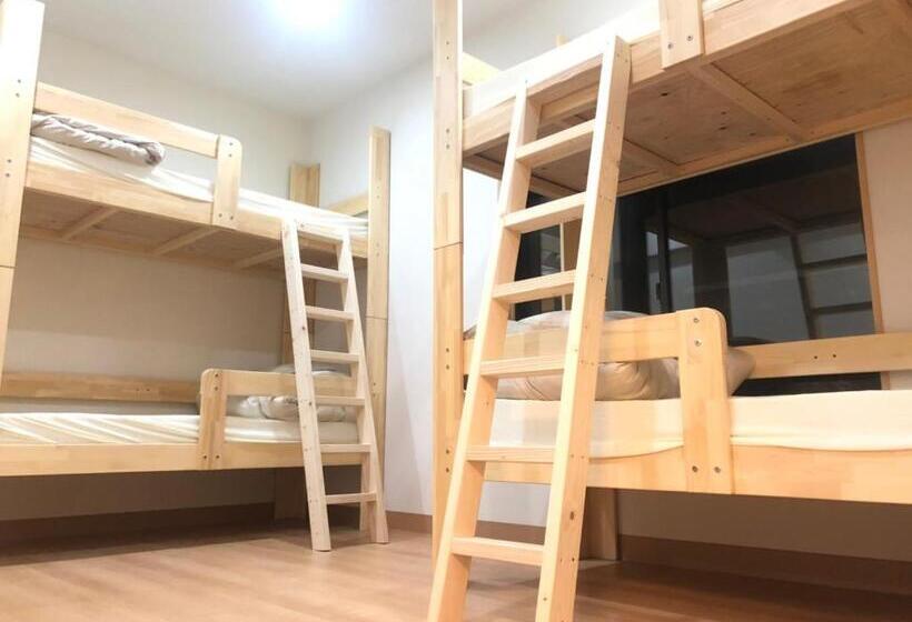 מיטה בחדר משותף, Upper Hotel Ryogoku