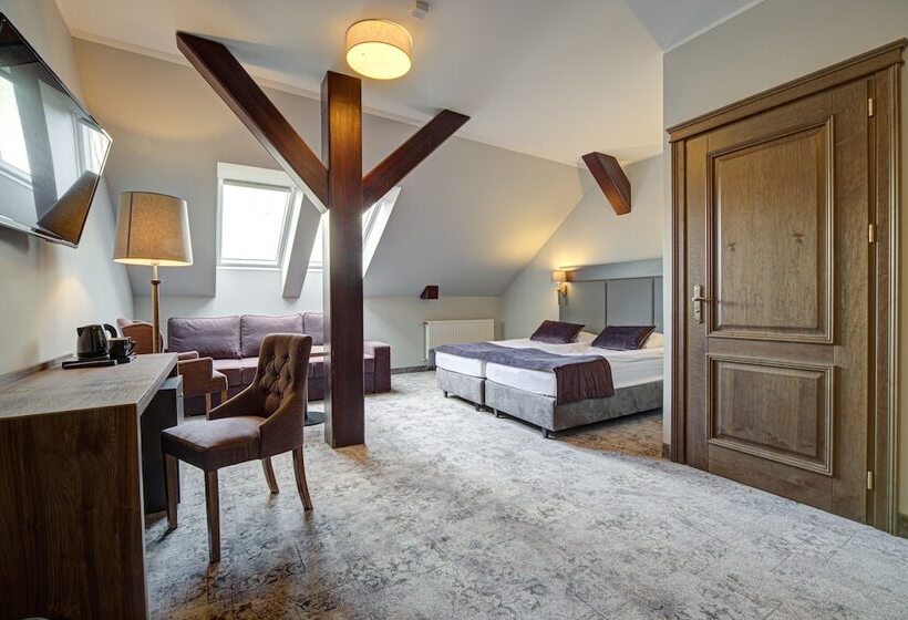 ファミリールーム, Pałac Cieszyno