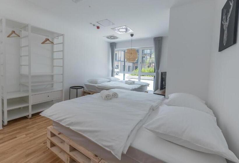 חדר דלוקס, Pearl Bled