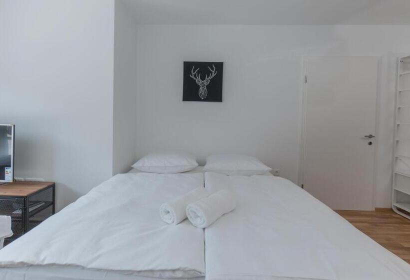 חדר דלוקס, Pearl Bled