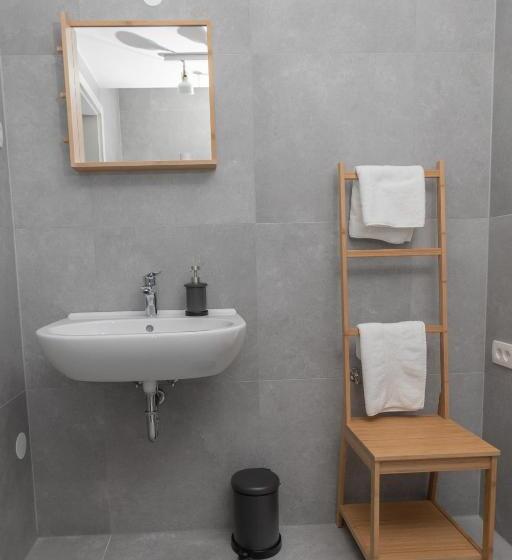 חדר דלוקס, Pearl Bled