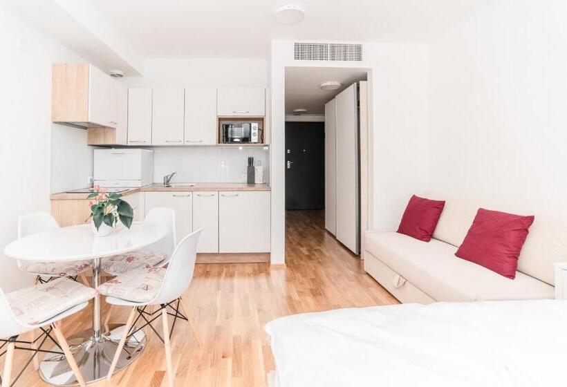 דירה בת חדר שינה 1 עם מרפסת, Pearl Bled