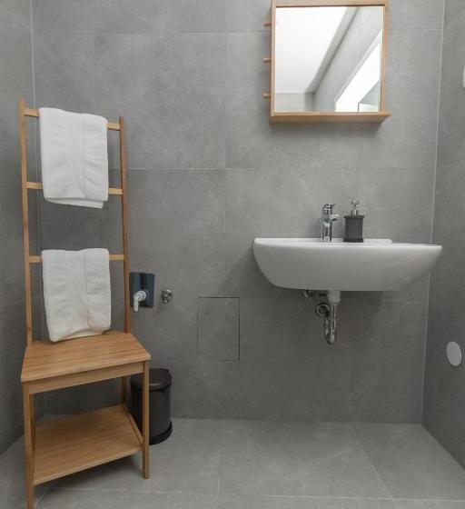 חדר דלוקס, Pearl Bled