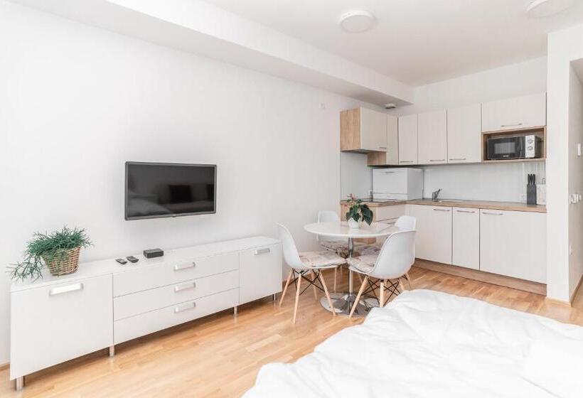 דירה בת חדר שינה 1 עם מרפסת, Pearl Bled