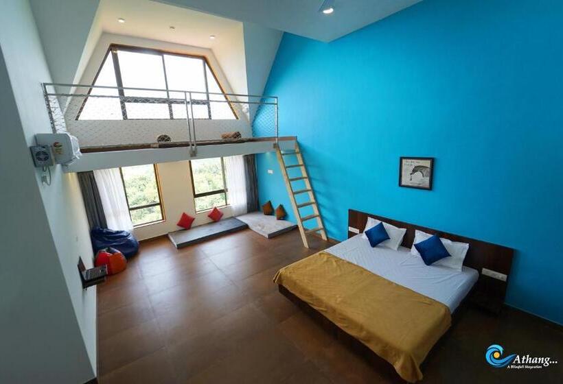 Standard-studio, Athang Staycation