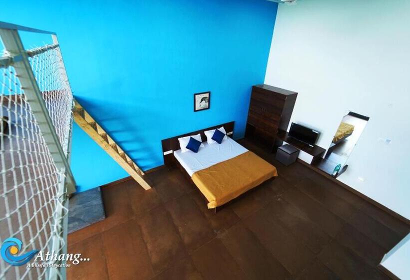 Standard-studio, Athang Staycation