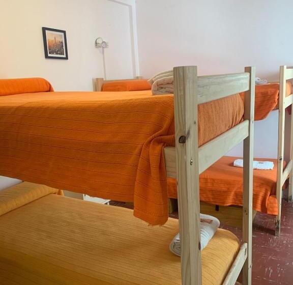 غرفة كلاسيكية رباعية, Che Neco