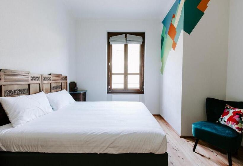 דירת חדר, La Cascina // Valfaccenda