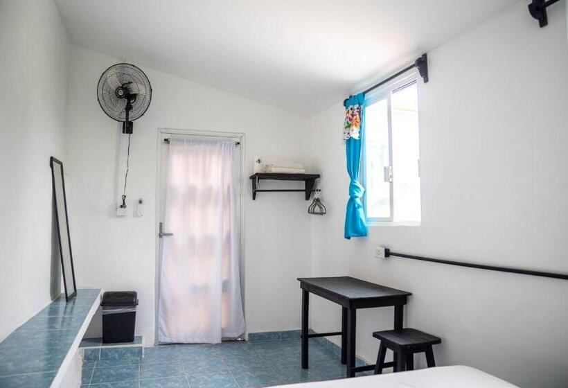 バス共有のスタンダードルーム, Hostel Oryx Tulum
