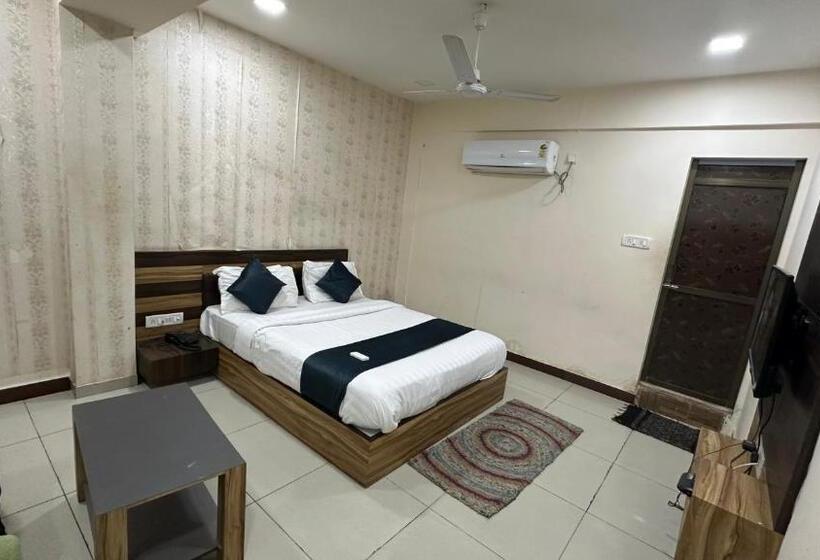 غرفة ديلوكس, New Shiv Kunj