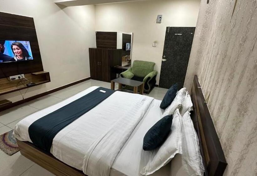 غرفة ديلوكس, New Shiv Kunj