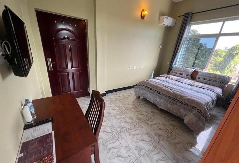 オーシャンビュースタンダードルームバルコニー付き, Phyllen