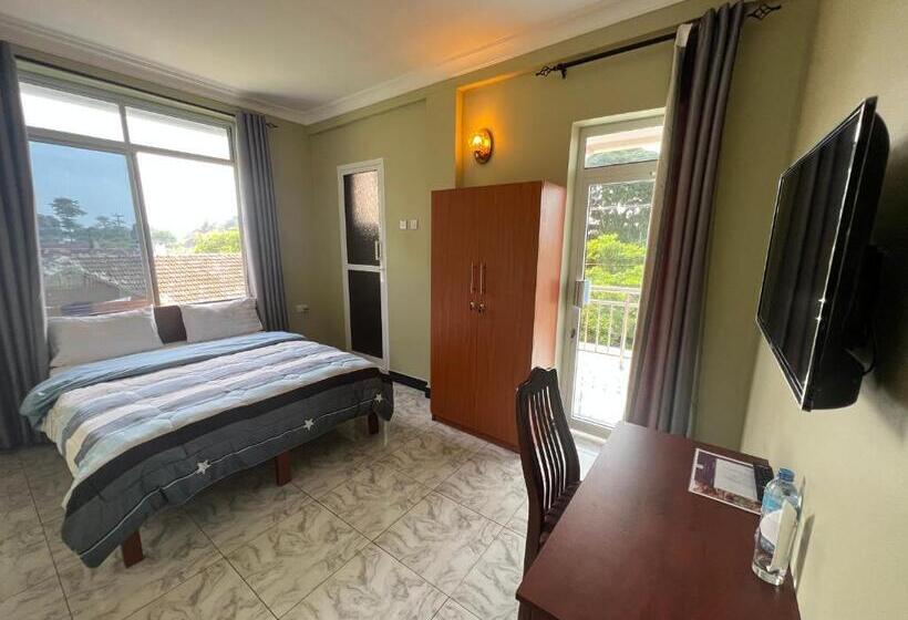 バルコニー付きスタンダードルーム, Phyllen