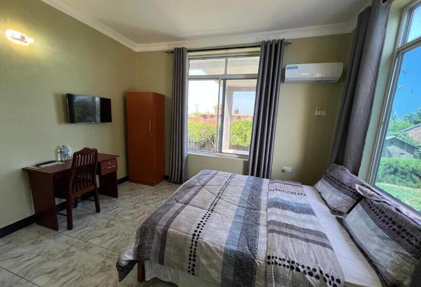 デラックスルーム, Phyllen